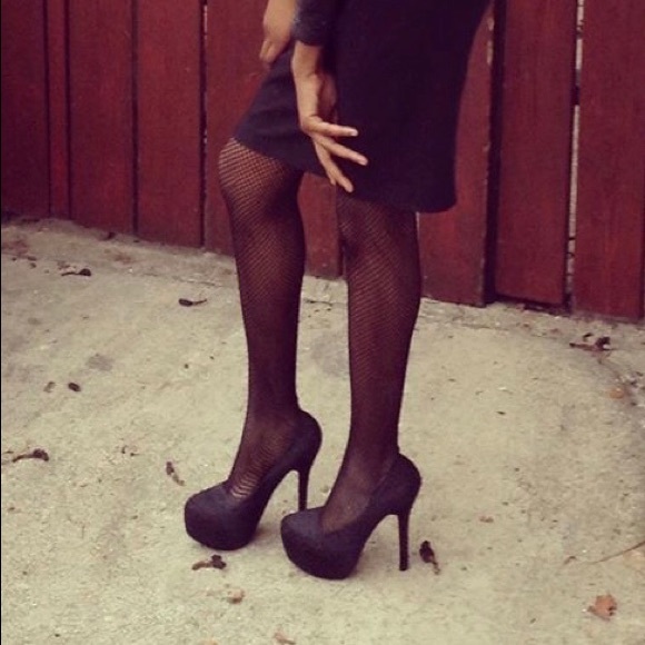 Black bedazzled heels . Pumps . Party heels - Picture 2 of 2